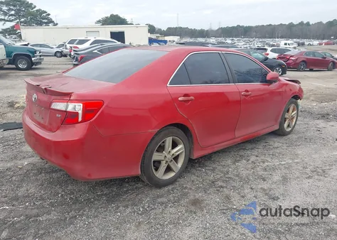 2014 Toyota Camry Se z USA, uszkodzony, nr VIN 4T1BF1FK6EU868358